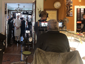 Erzgebirgskrimi: Dreh der Festnahme im Café&hellip;