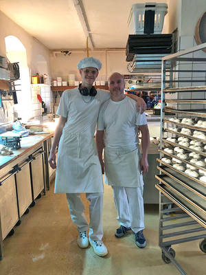 Erzgebirgskrimi: Dreharbeiten in der Backstube&hellip;